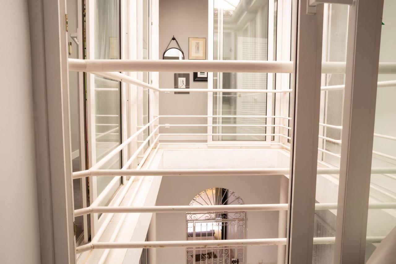 Behouse Santa Cruz Appartement Sevilla Buitenkant foto