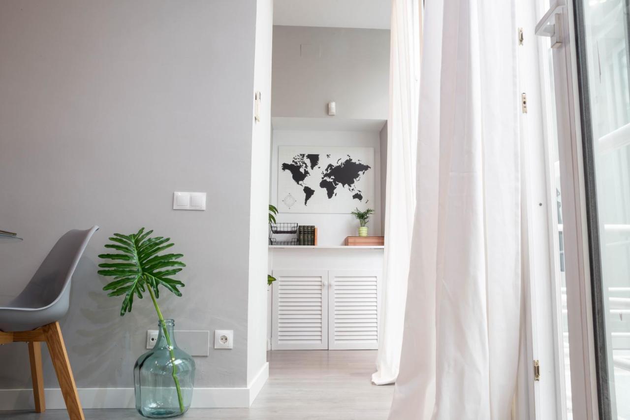 Behouse Santa Cruz Appartement Sevilla Buitenkant foto