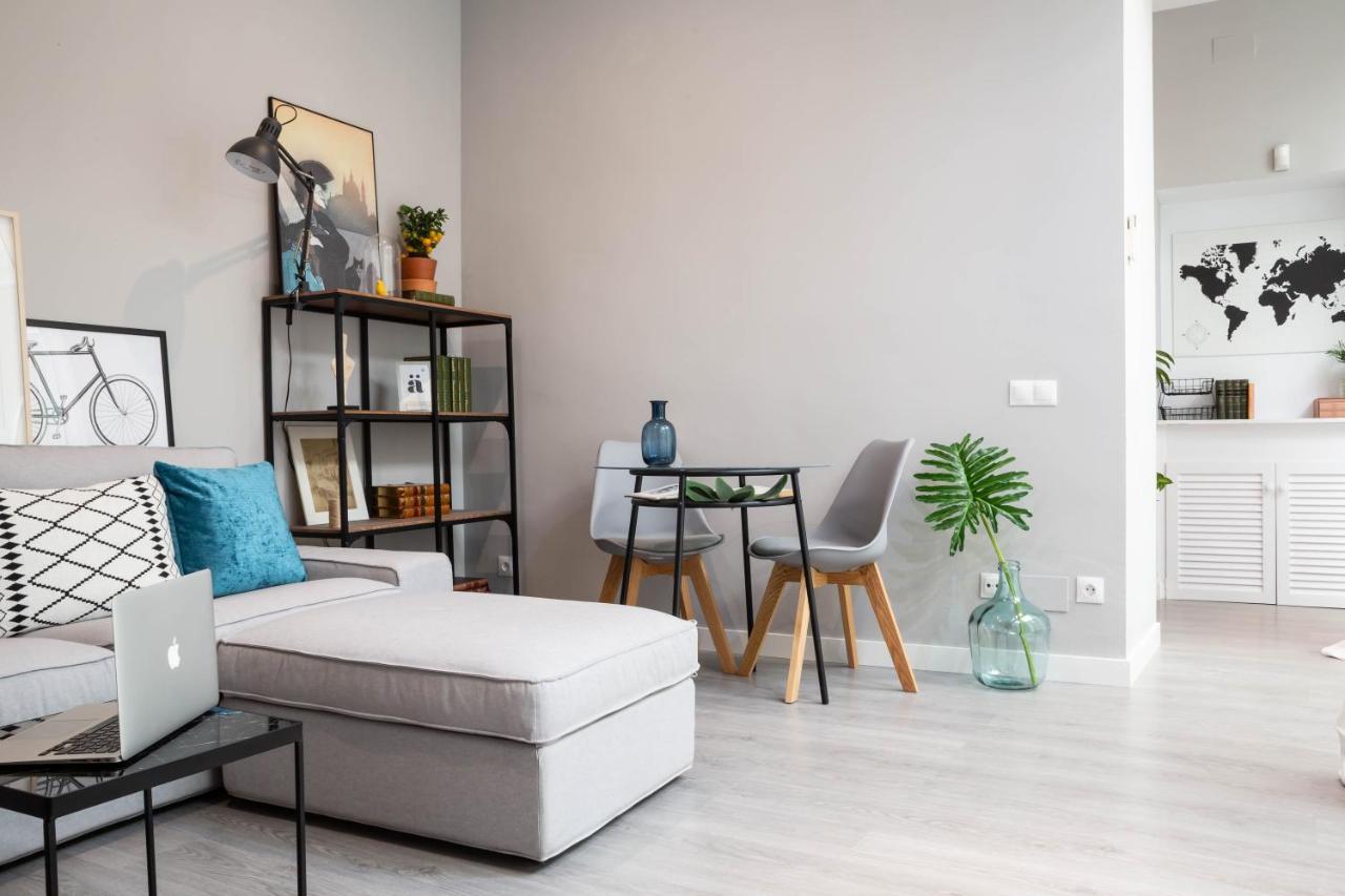 Behouse Santa Cruz Appartement Sevilla Buitenkant foto